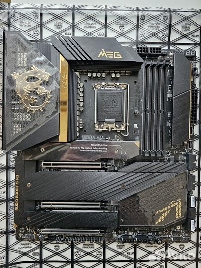 Материнская плата MSI MEG Z690 ACE