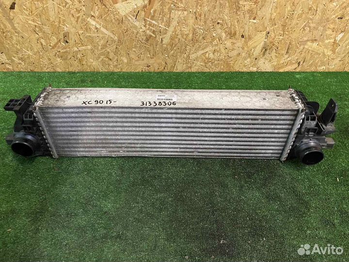 Volvo XC90 2015+ радиатор интеркулер
