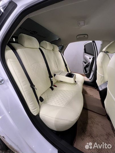 Авточехлы из экокожи белый ромб