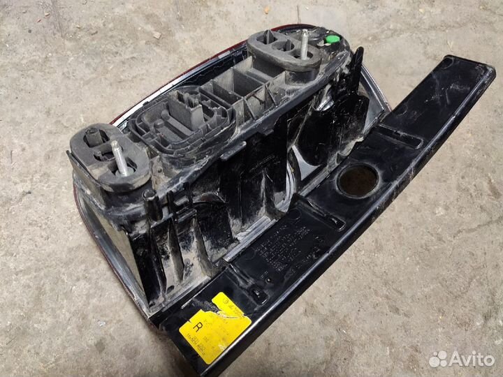 Фонарь правый Renault Duster