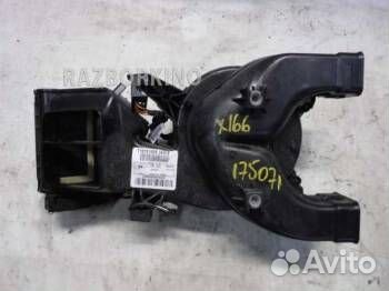 Моторчик печки A1668300008