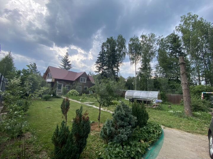 Дача 197 м² на участке 8 сот.