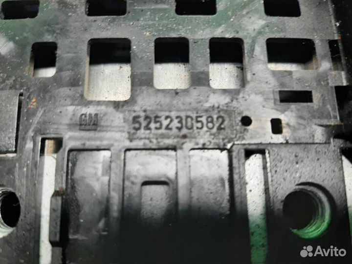 Блок предохранителей Opel Meriva B 2013