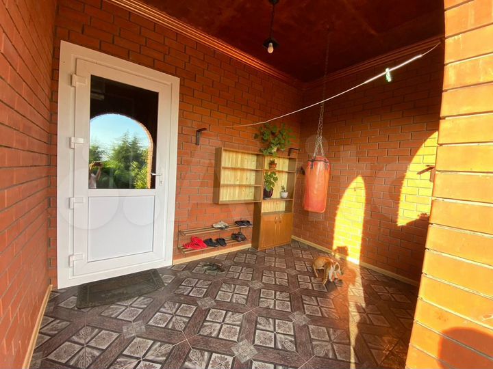 Дом 216 м² на участке 5,8 сот.