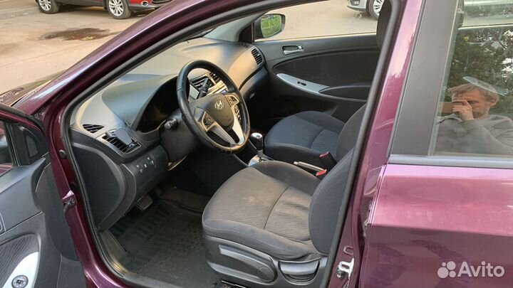 Hyundai Solaris 1.6 AT, 2011, 190 000 км