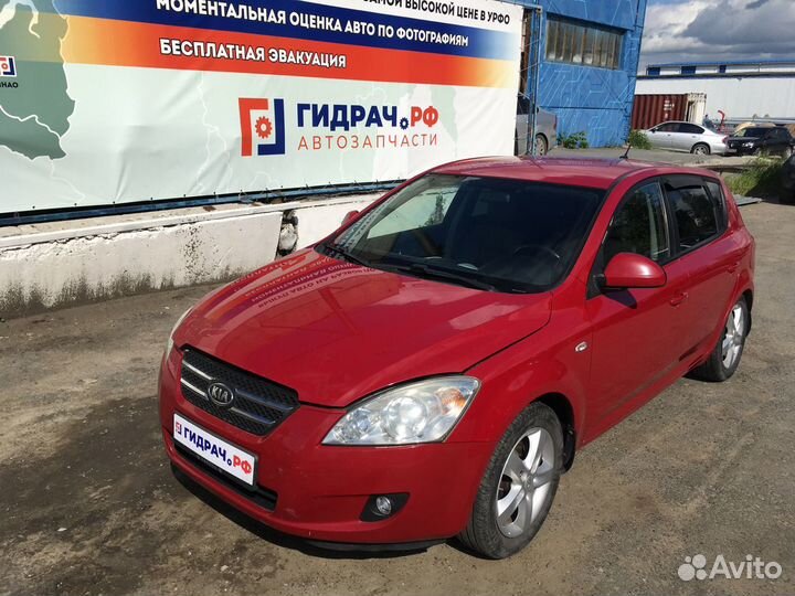 Обшивка пола багажника Kia Ceed 857601H000EQ