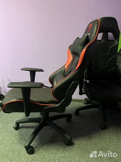 Игровое кресло thunderx3