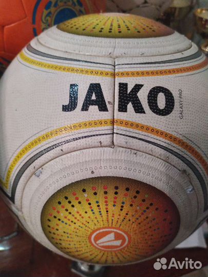 Футбольный мяч adidas jabulani