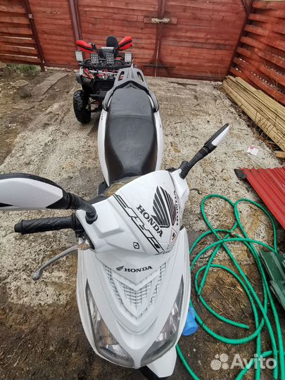 Продам скутер, мопед, мотоцикл