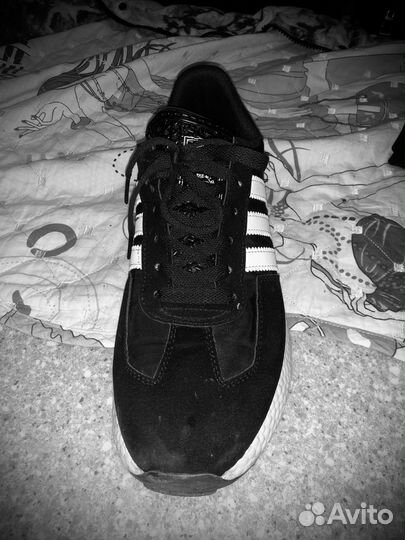 Кроссовки adidas Оригинальные