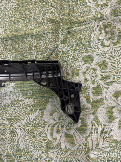 Mercedes cls c257 Кронштейн Бампера с Дефектом