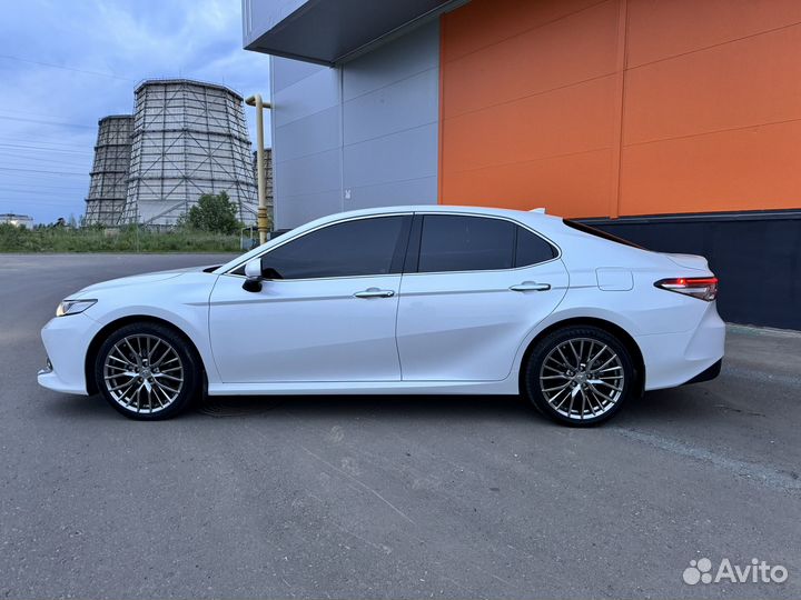 Toyota Camry 2.5 AT, 2020, 77 000 км