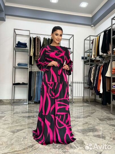 Платье очень красивое