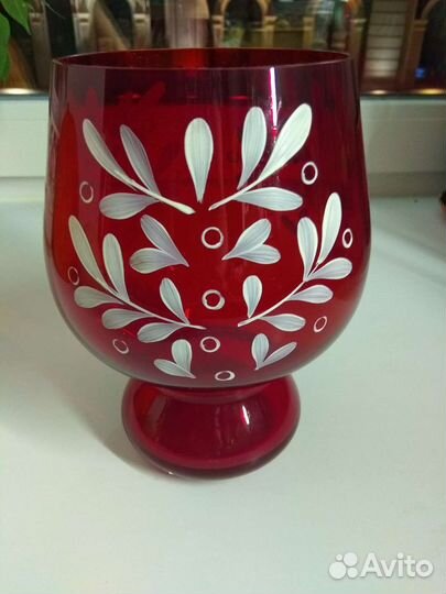 Ваза старинная, цветное стекло,графины СССР