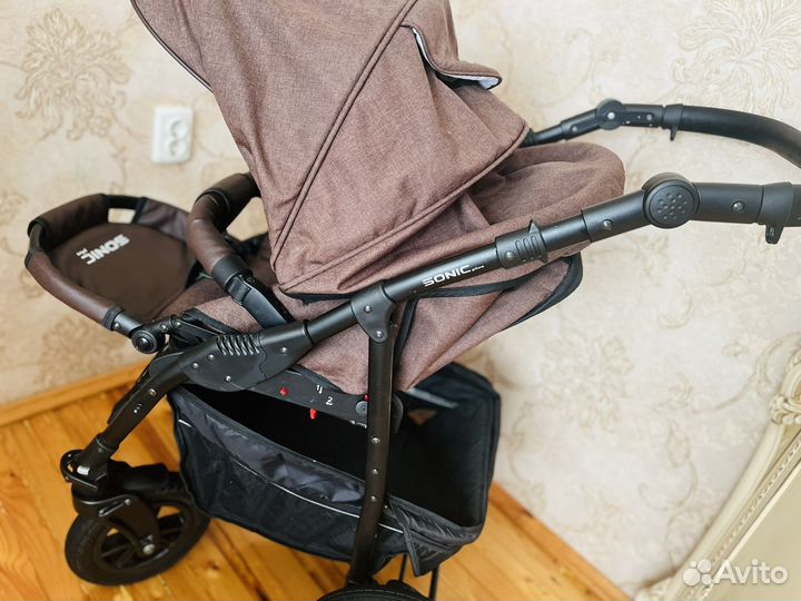 Прогулочная коляска