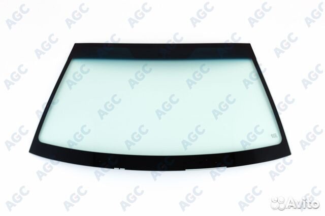 Лобовое стекло Nissan Almera N16 2000-06