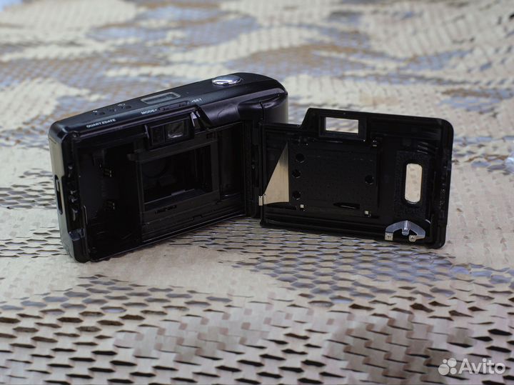 Пленочный фотоаппарат Olympus AF-10 mini data