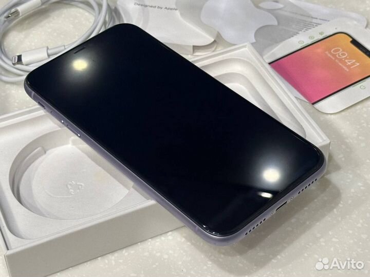 iPhone 11, 64 ГБ