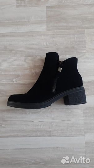 Ботинки женские