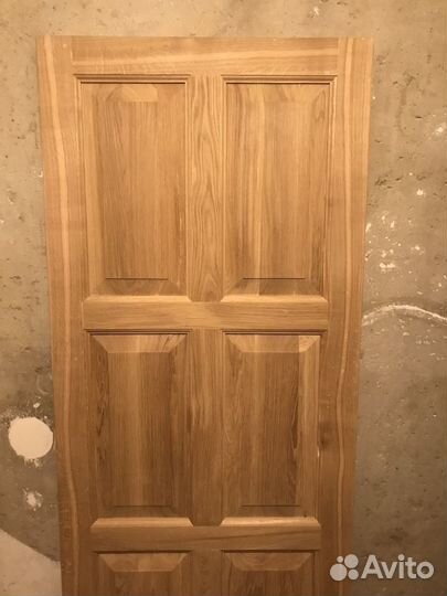 Дверь из массива дуба