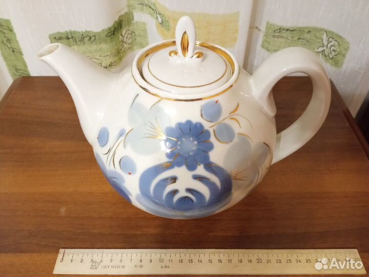 Фарфоровый большой доливной чайник 3 л СССР