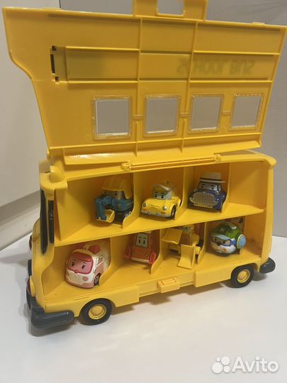 Кейс с машинками Поли Робокар