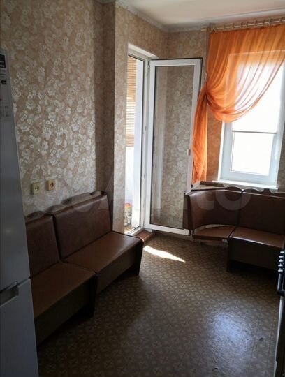 2-к. квартира, 60 м², 8/10 эт.