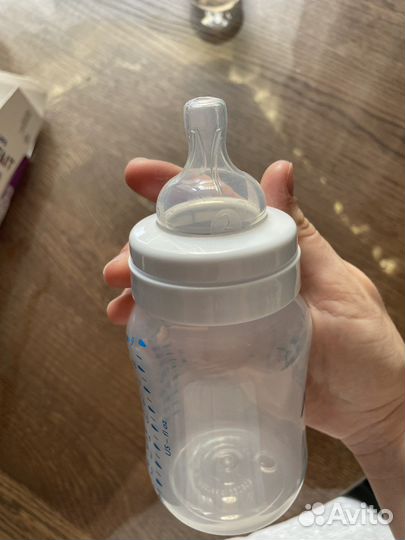 Бутылочка avent новая антиколиковая