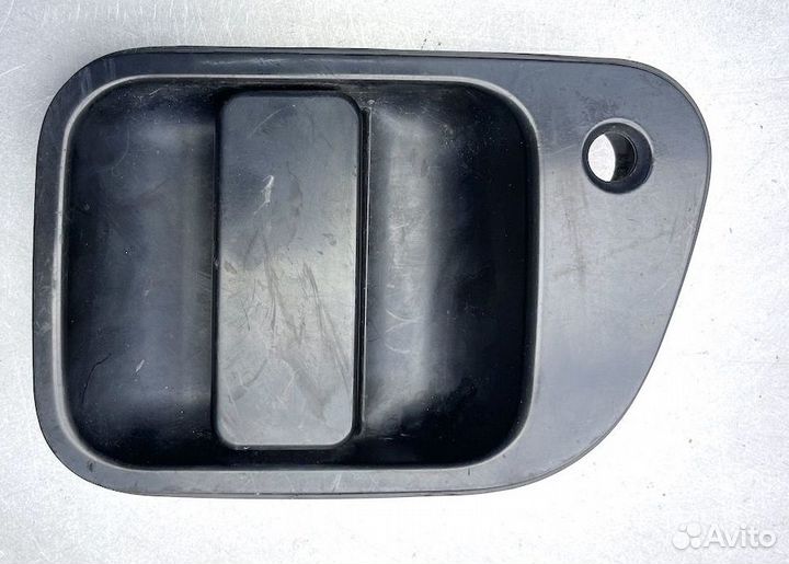 Мицубиси L400 Ручка внешняя левой сдвижной двери