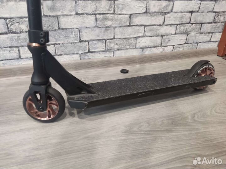 Трюковой самокат tech team big brook