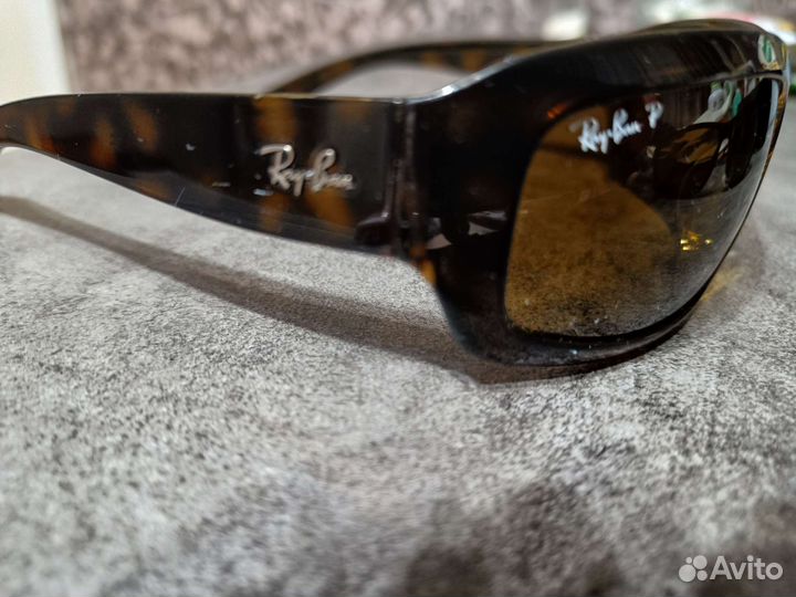 Солнцезащитные очки женские брендовые