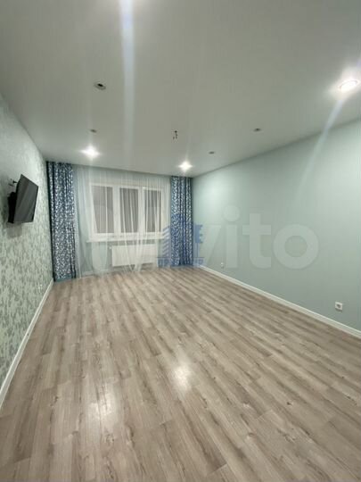 2-к. квартира, 65 м², 1/12 эт.