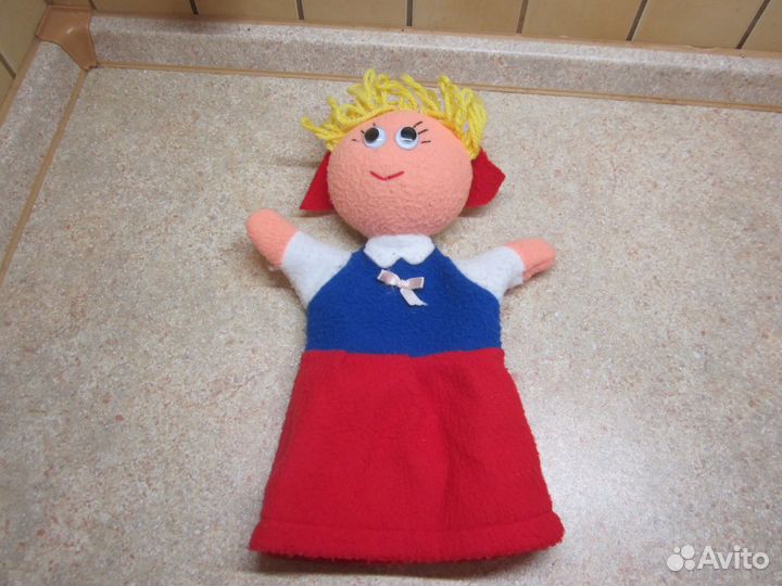 Игрушка - Красная шапочка - на пальчик