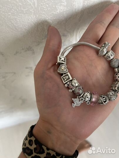 Pandora шарма и браслет