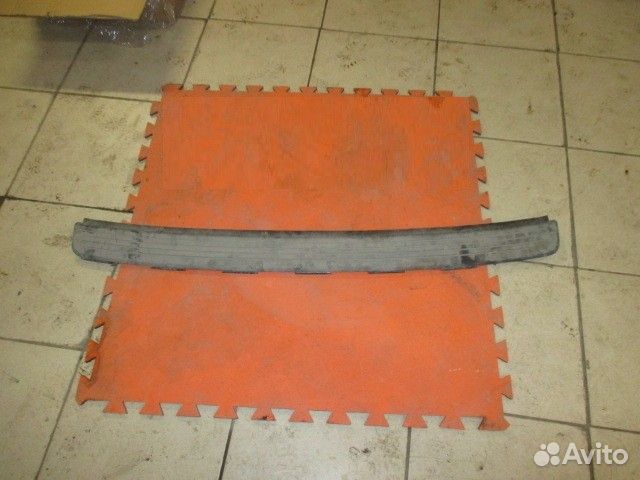 Накладка заднего бампера под номер Land Rover Rang