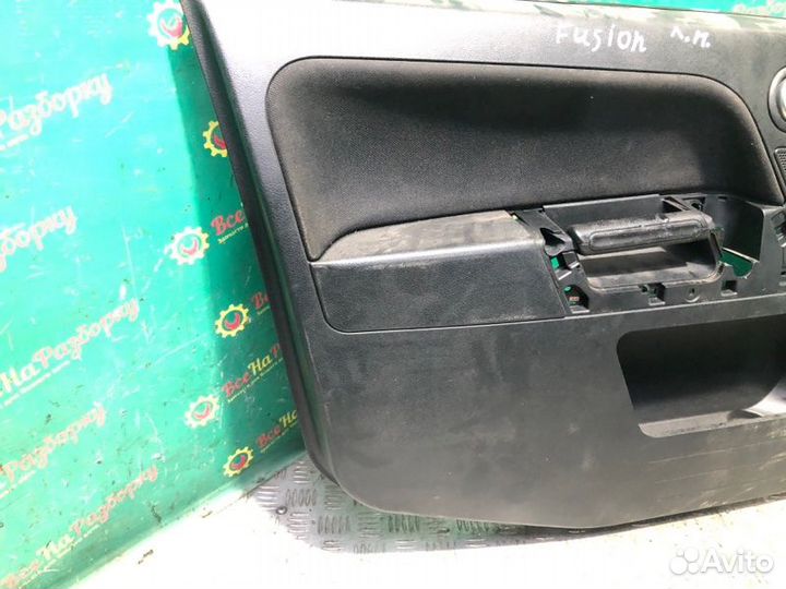Обшивка двери передняя левая Ford Fusion 1.4
