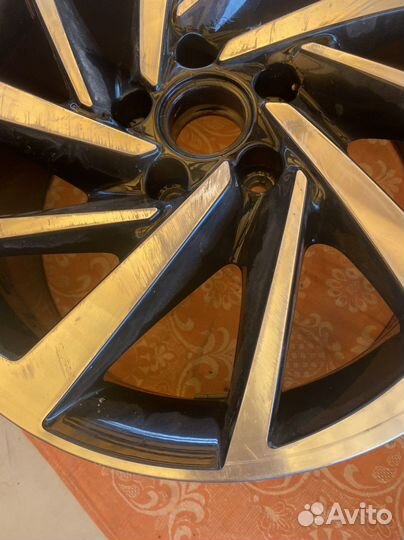 Диск Volkswagen Tiguan r 17