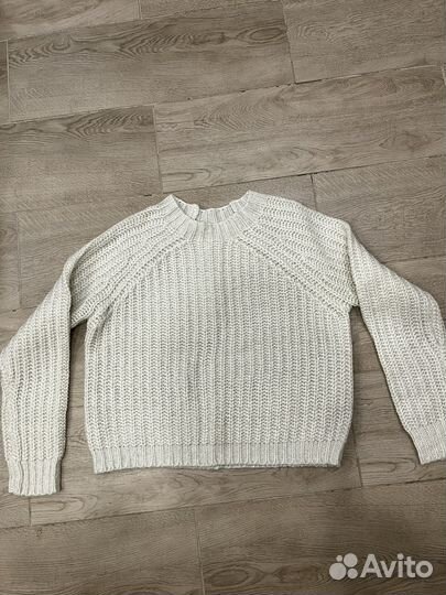 Свитер укороченный