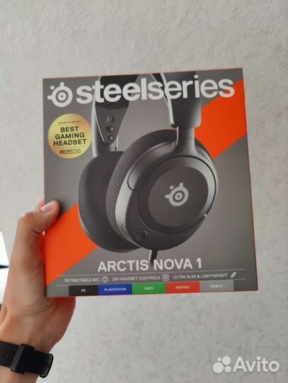 Игровые наушники SteelSeries Arctis Nova 1