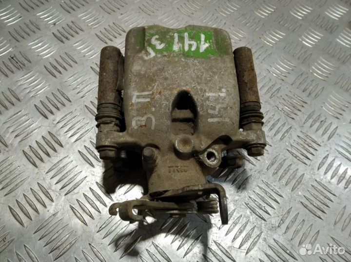 Суппорт задний правый Opel Insignia 2008-2017