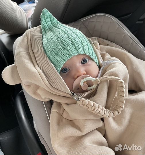 Чепчик вязаный