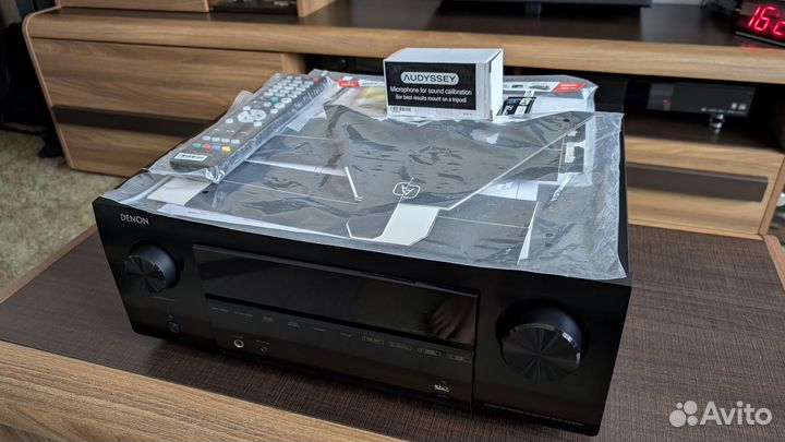 AV-ресивер Denon AVC-X3700H