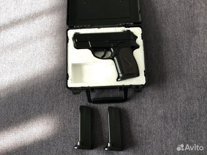 Игрушечный пистолет