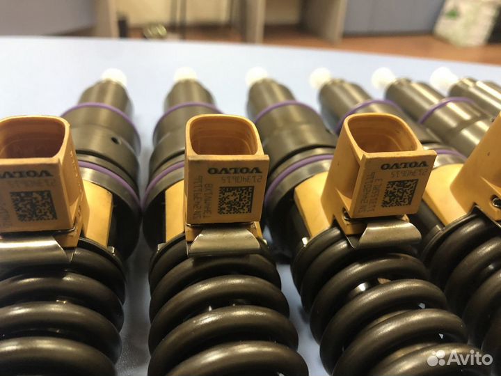 Насос форсунки Volvo (вольво) FH12