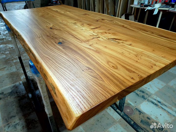 Кухонный стол