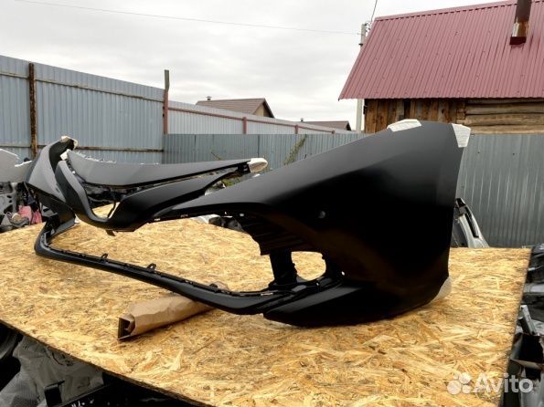 Тойота Камри 70 передний бампер новый оригинал