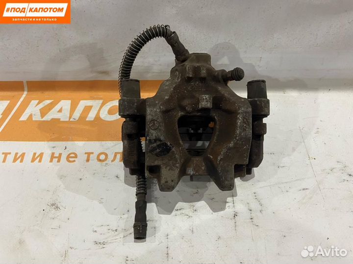 Суппорт тормозной задний правый Mercedes-Benz W204