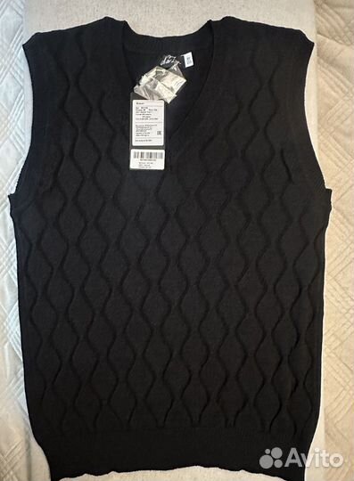 Новый шерстяной жилет для школы