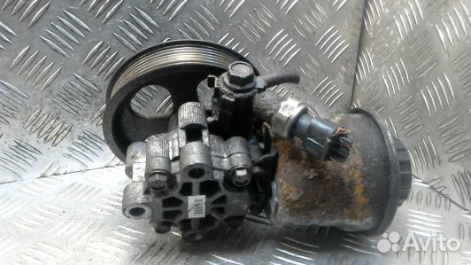 Насос гу дизельный toyota avensis T25 (4LV34BT01)
