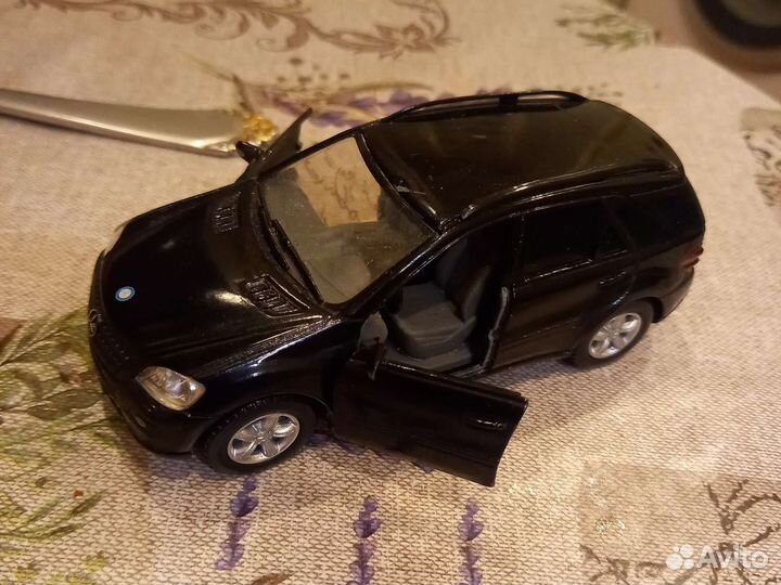 Модель автомобиля mercedes